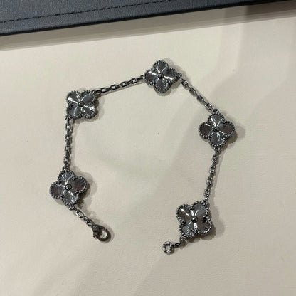 [Eterna Jewels]CLOVER 5 MOTIF BLACK BRACELET