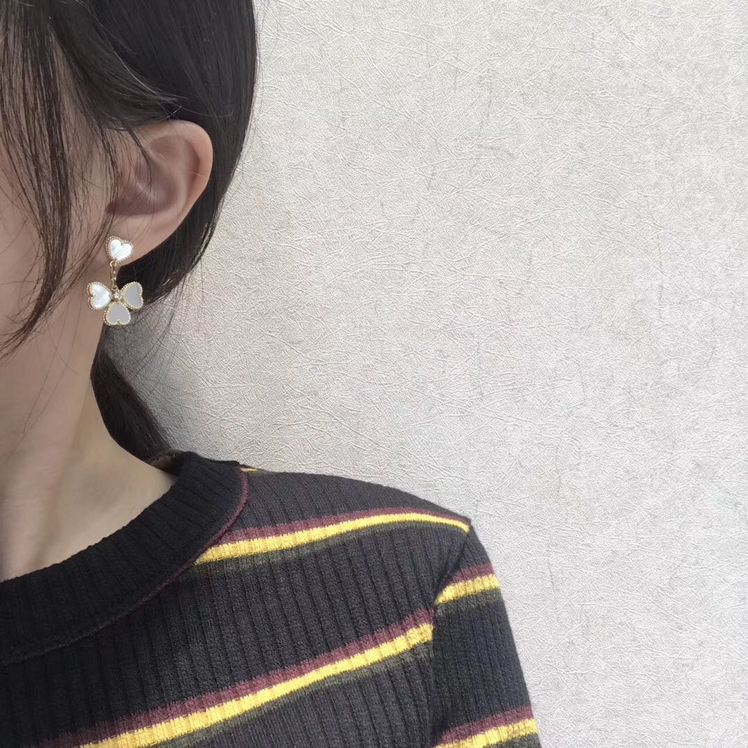 [Eterna Jewels]CLOVER SWEET WHITE MOP EARRINGS