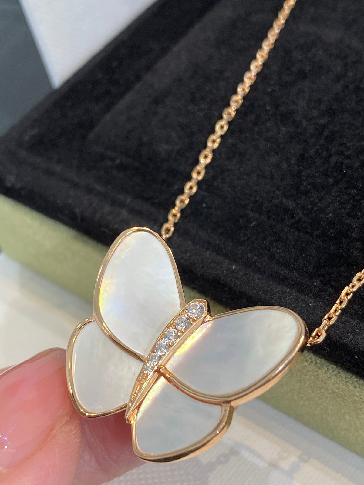 [Eterna Jewels]BUTTERFLY GOLD MOP DIAMOND NECKLACE