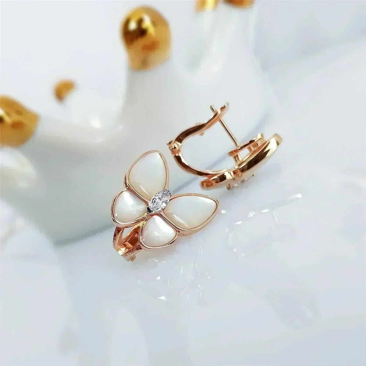[Eterna Jewels]BUTTERFLY MOP DIAMOND EARRINGS