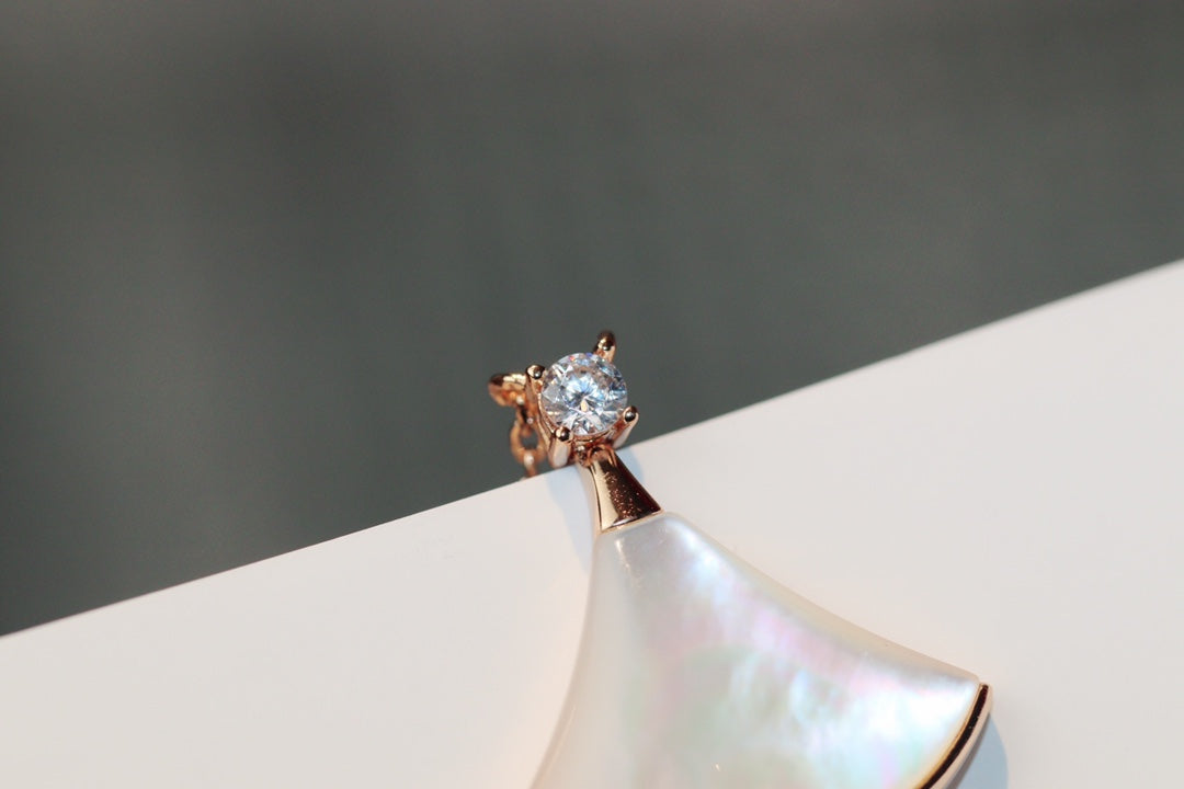 [Eterna Jewels]DREAM NECKLACE WHITE MOP PINK GOLD 1 DIAMOND