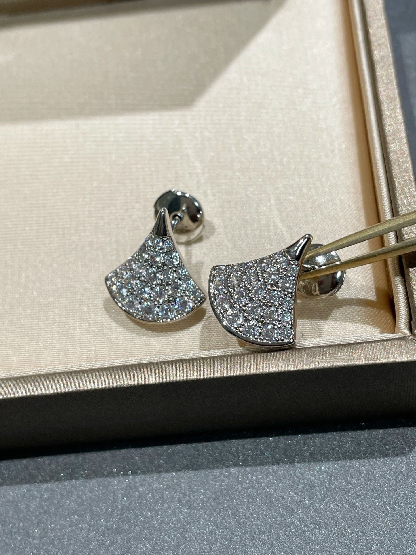[Eterna Jewels]DREAM STUD EARRINGS DIAMOND