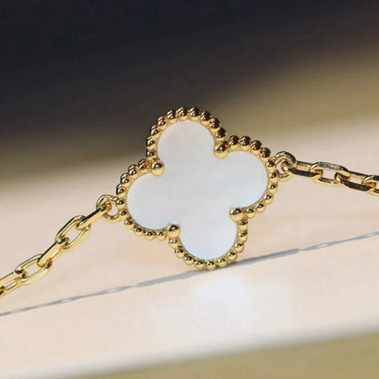 [Eterna Jewels]CLOVER 20 MOTIFS WHITE MOP NECKLACE