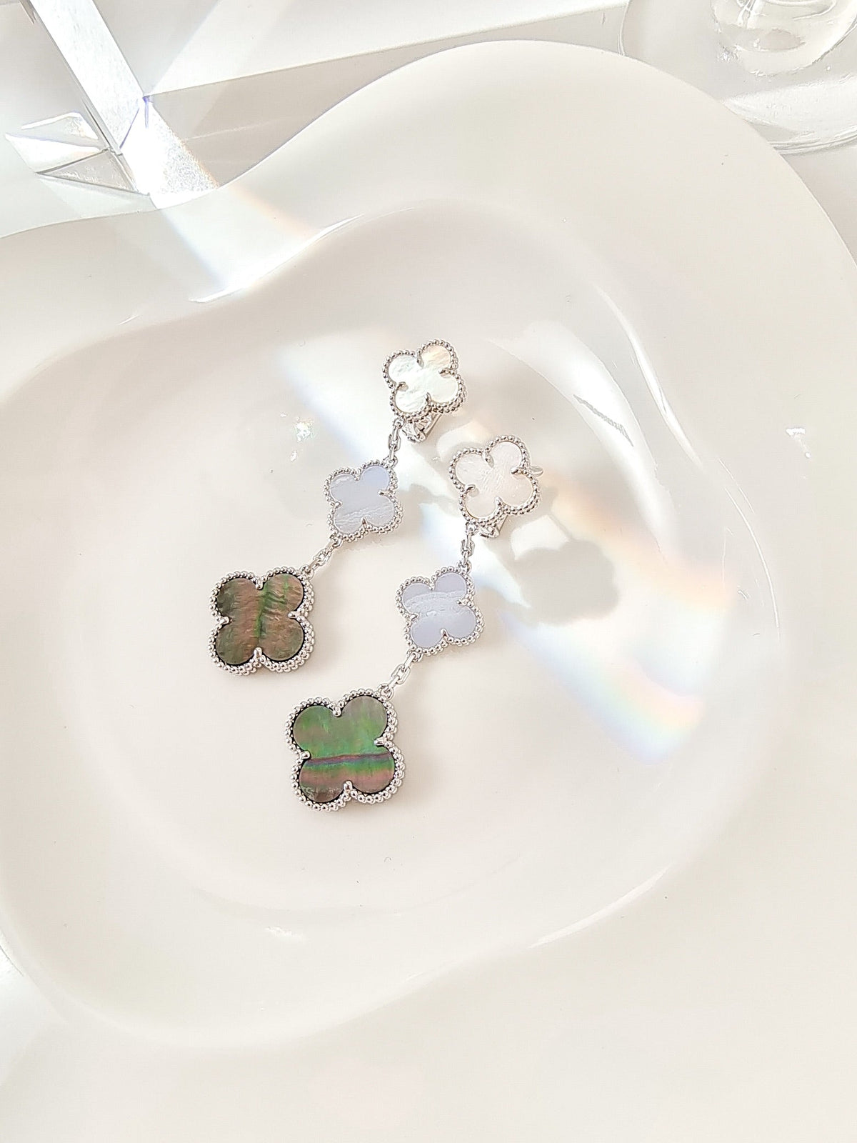 [Eterna Jewels]CLOVER 3 MOTIFS CHALCEDONY DARK MOP SILVER EARRINGS