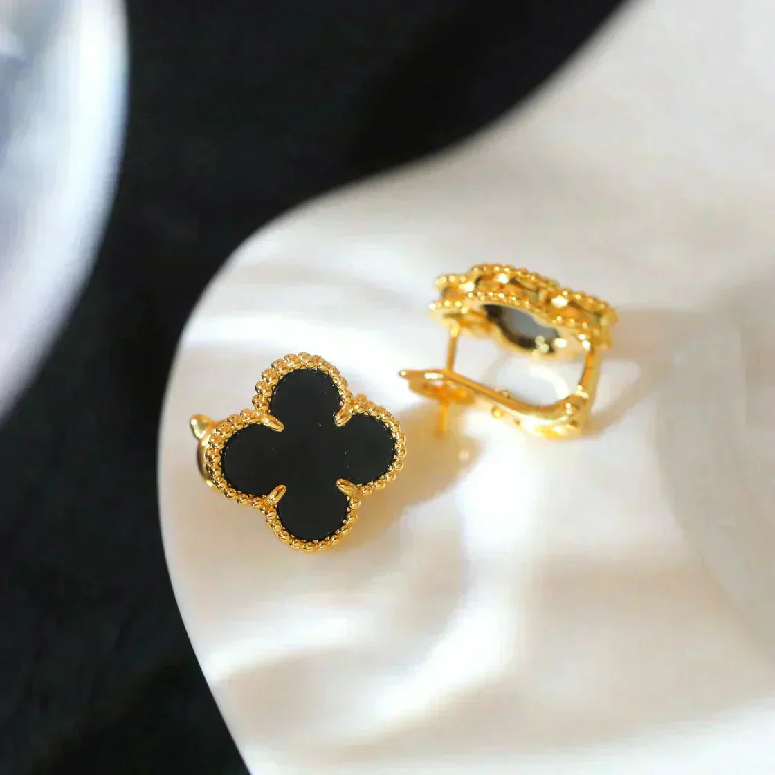 [Eterna Jewels]CLOVER MEDIUM 1 MOTIFS  ONYX STUD EARRINGS