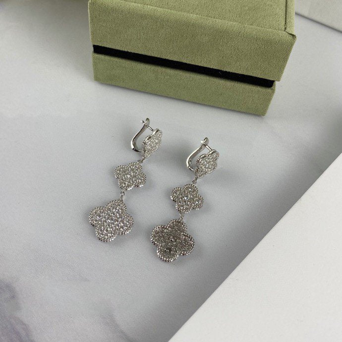 [Eterna Jewels]CLOVER 3 MOTIF DIAMOND SILVER DROP EARRINGS