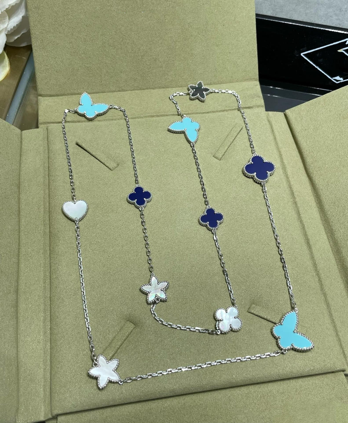 [Eterna Jewels]LUCKY CLOVER SILVER 11 MOTIF NECKLACE
