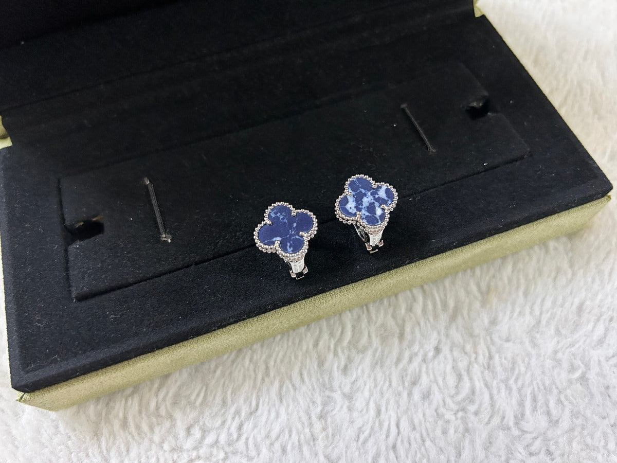 [Eterna Jewels]CLOVER PIETERSITE MEDIUM STUD EARRINGS