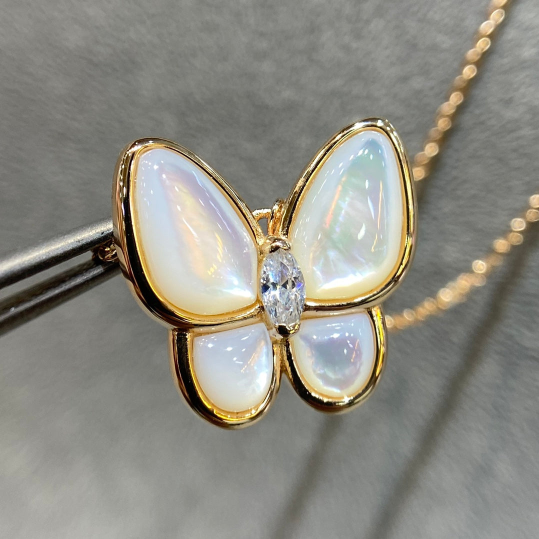 [Eterna Jewels]BUTTERFLY MOP DIAMOND NECKLACE