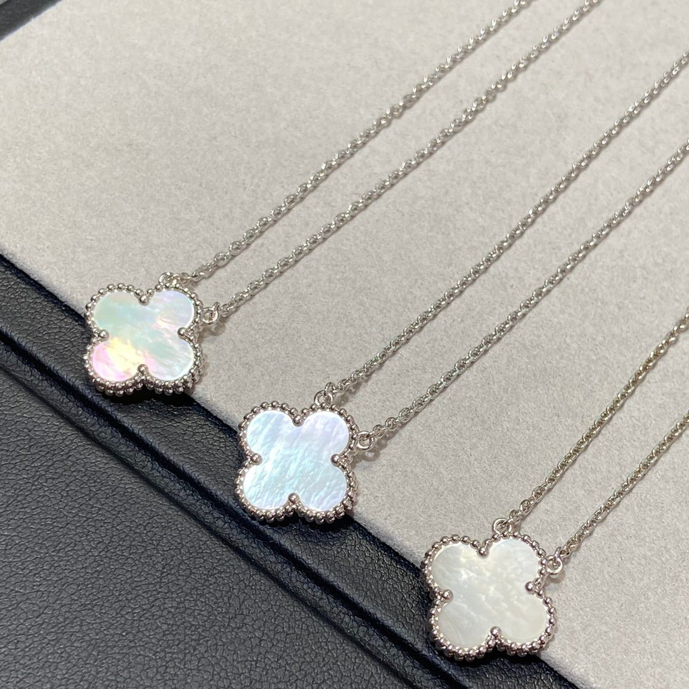 [Eterna Jewels]CLOVER MEDIUM SILVER WHITE MOP NECKLACE