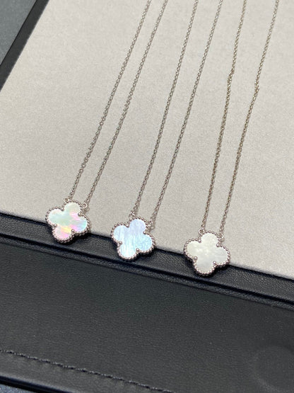 [Eterna Jewels]CLOVER MEDIUM SILVER WHITE MOP NECKLACE