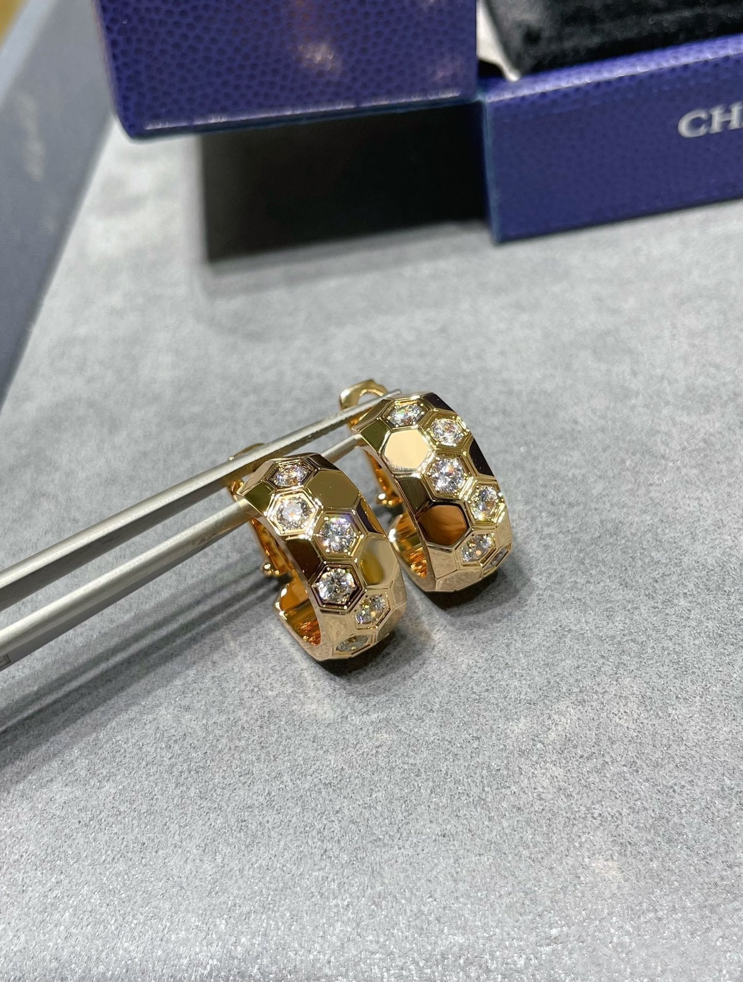 [Eterna Jewels]BEE LOVE DIAMOND HOOP EARRINGS