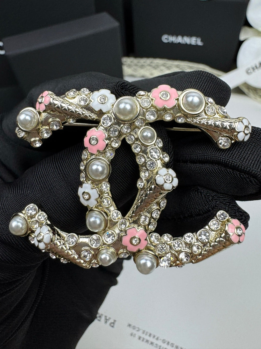 [Eterna Jewels]26C Pink-White Enamel Ice Cream Cone Double C Brooch