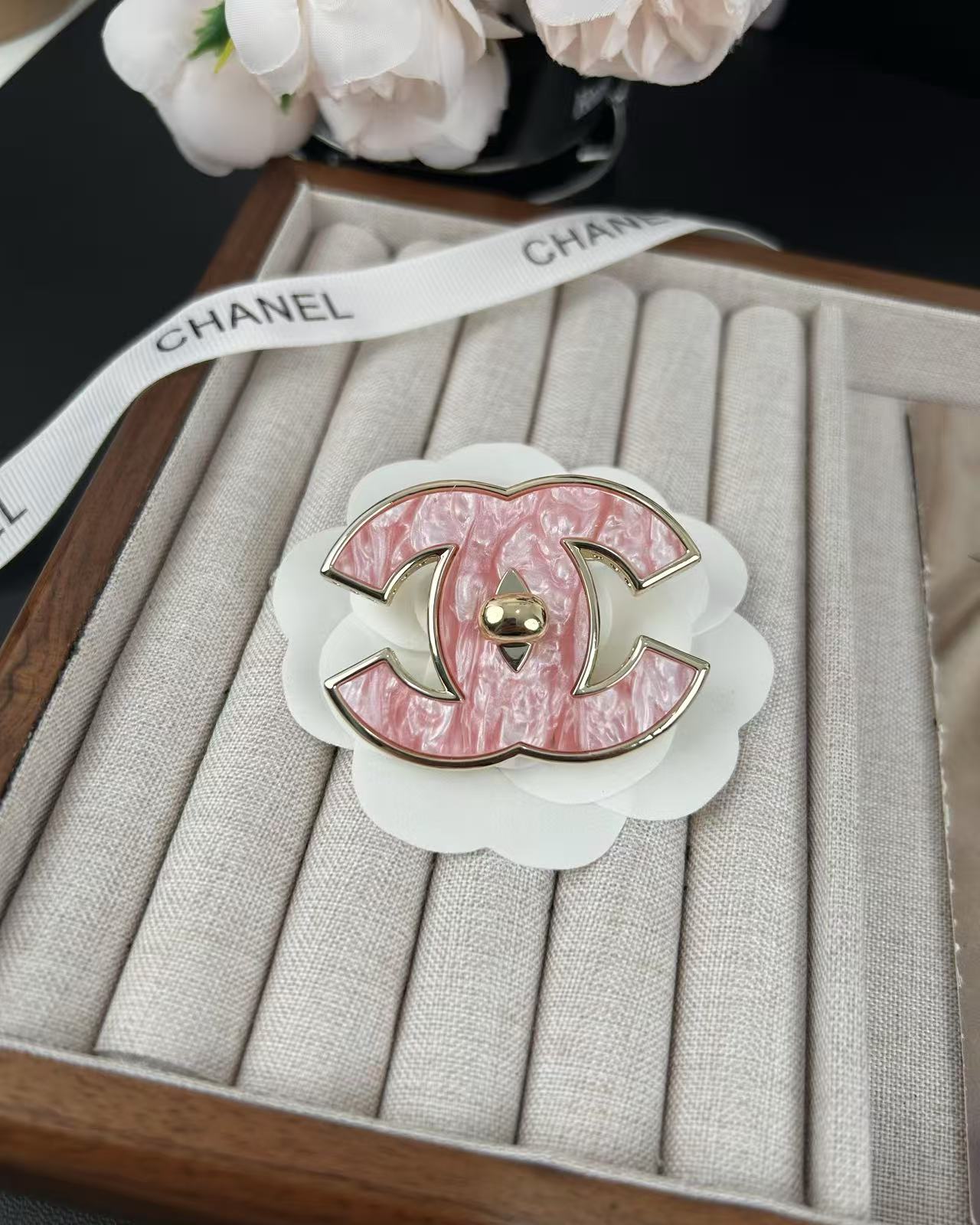 [Eterna Jewels]Pink Resin Classic Brooch 5cm
