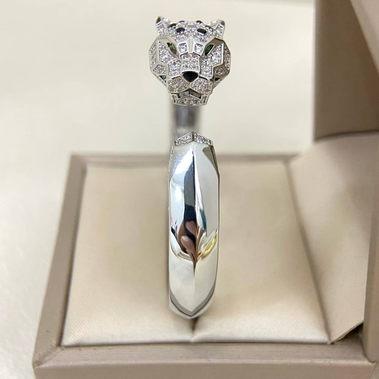 [Renovia Jewelry]DIAMOND MACHINE LEOPARD BRACELET