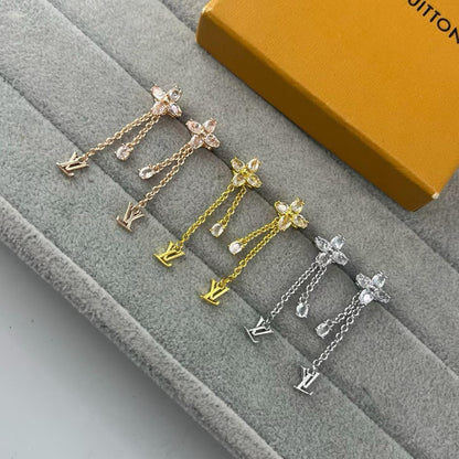 [Eterna Jewels]PLUM DIAMOND LETTER EARRINGS