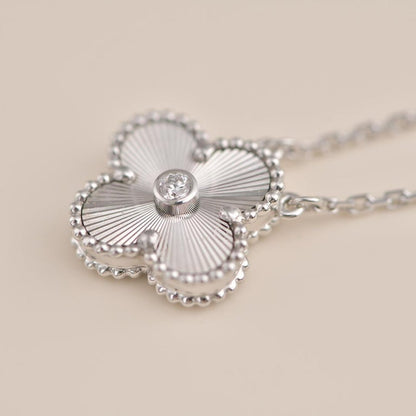 [Eterna Jewels]CLOVER  15MM DIAMOND LASER NECKLACE SILVER