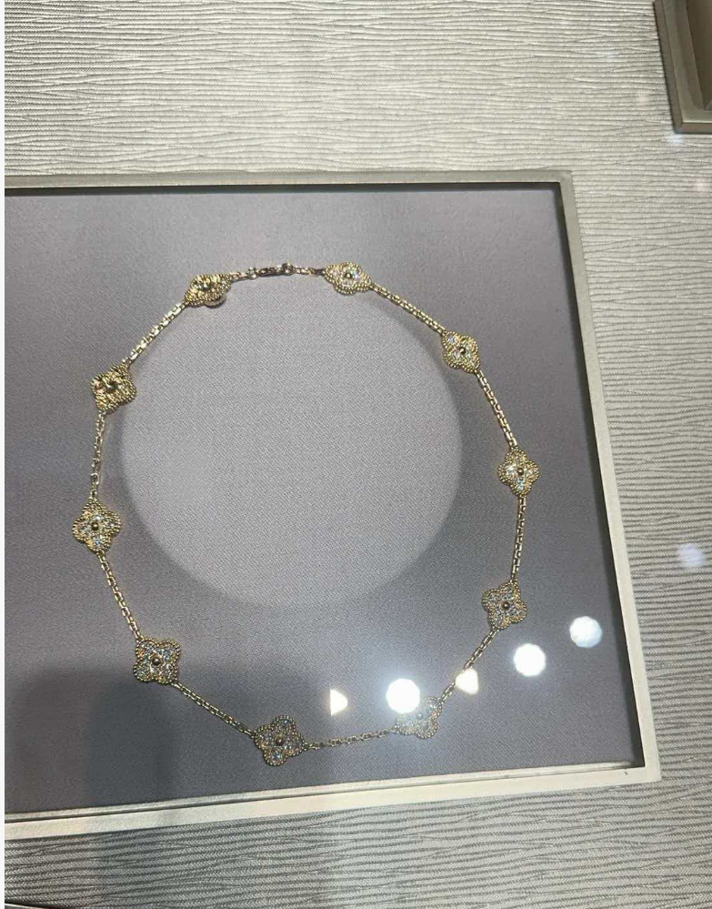 [Eterna Jewels Jewelry]CLOVER 10 MOTIFS  Gold Diamond  NECKLACE