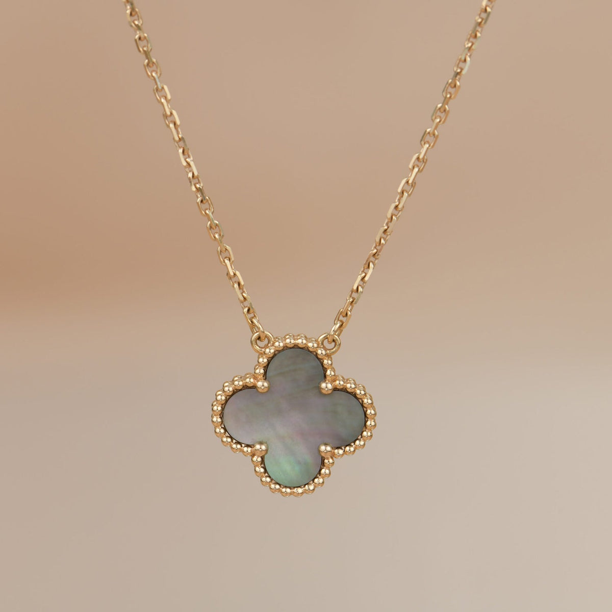 [Eterna Jewels]CLOVER 15MM  GRAY MOTHER OF PEARL NECKLACE