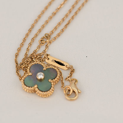 [Eterna Jewels]CLOVER 15MM DIAMOND AND MOTHER-OF-GREY NECKLACE