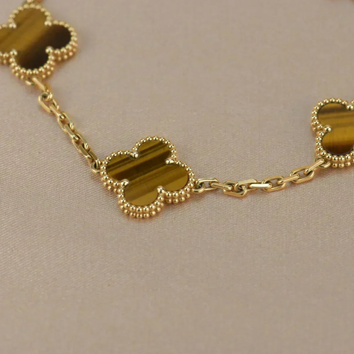 [Eterna Jewels] CLOVER 5 MOTIFS TIGER EYE BRACELET COLLECTION