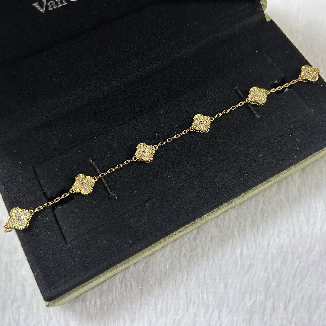 [Eterna Jewels]CLOVER 6 MOTIF DIAMOND BRACELET