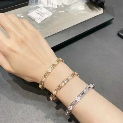 [Eterna Jewels]CLOVER BRACELET 4MM DIAMONDS