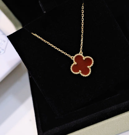 [Eterna Jewels]CLOVER 15MM CARNELIAN SINGLE FLOWER NECKLACE