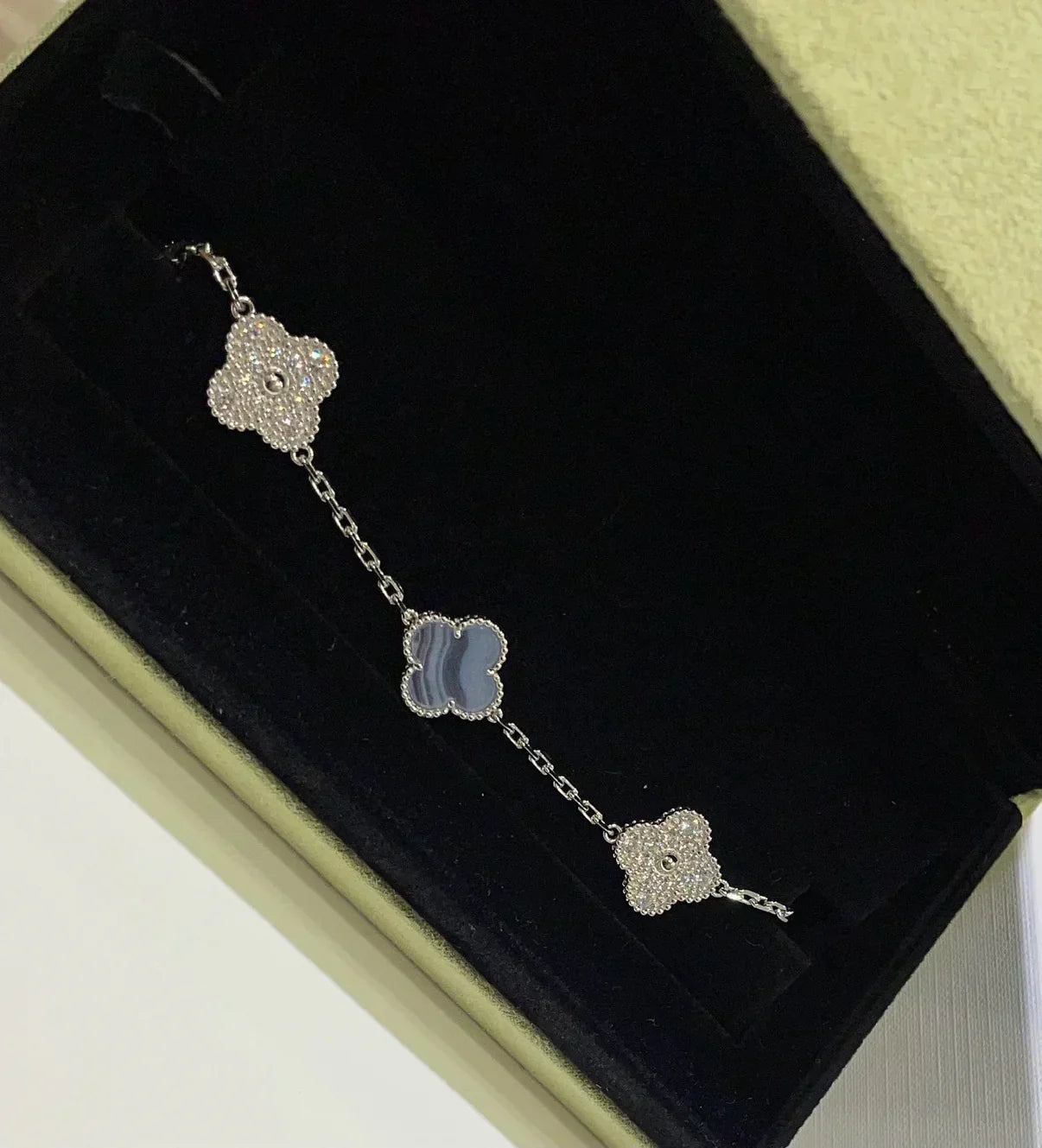 [Eterna Jewels] CLOVER 5 MOTIF PURPLE CHALCEDONY BRACELET COLLECTION
