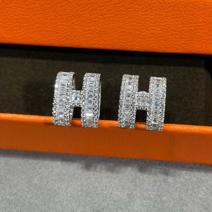 [Eterna Jewels]H STUD EARRINGS WITH SILVER DIAMONDS