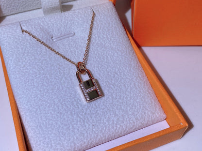 [Eterna Jewels]HM ADVANCED NICHE LOCK HEAD NECKLACE DIAMONDS