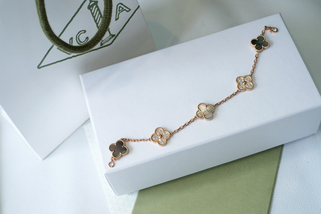[Eterna Jewels] CLOVER 5 MOTIF GRAY MOP BRACELET COLLECTION