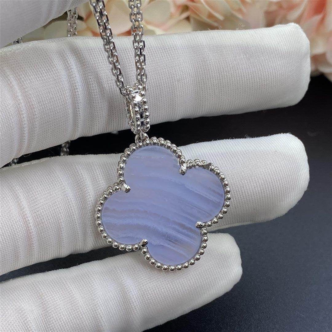 [Eterna Jewels]CLOVER SILVER CHALCEDONY BIG CLOVER NECKLACE